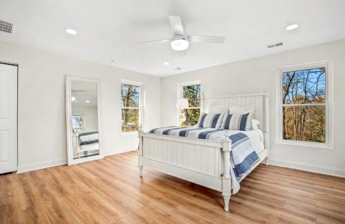 Wardour House | All Star Annapolis Retreat - Walk To Stadium