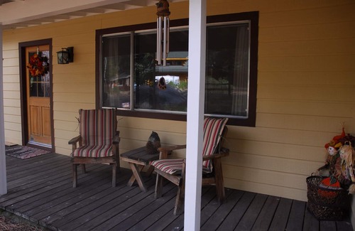 North Upper Truckee Cabin | All The Comfort Of Home Permit Number 0498