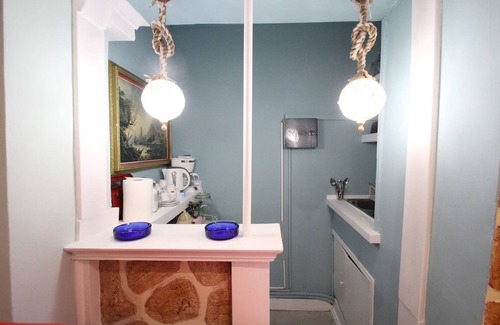 Aegina Town House | Alley Studio 2 by Frangki