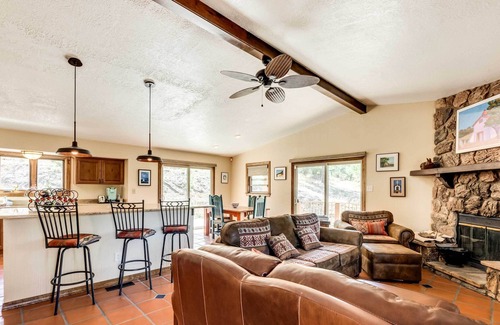 Alto House | Alluring Alto Escape w/ Deck: 7 Mi to Ruidoso!