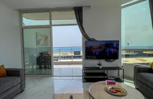 Ash Shati Apartment | Almasarat Tower Sea View