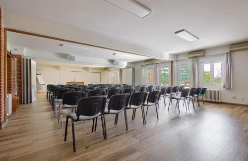 Pozuelo de Alarcon Hotel | Alojamiento cristo rey