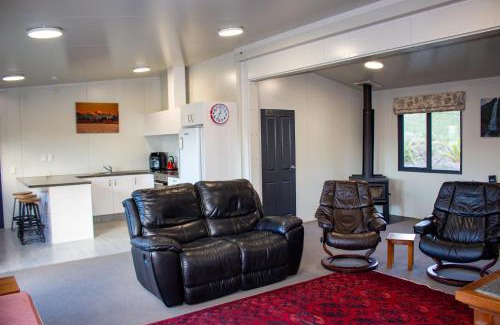 Ashburton District House | Alpine Views Farm Stay