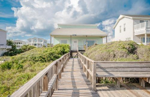 Yaupon Beach House | Altamarea by Oak Island Accommodations