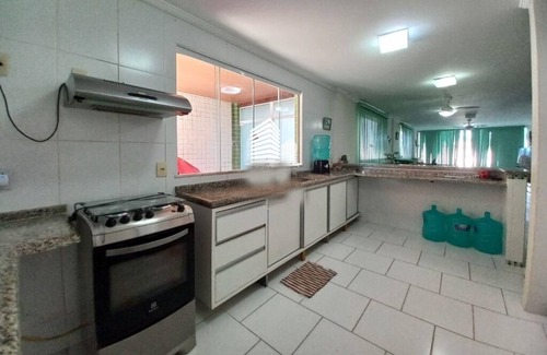 Sao Vicente de Paula House | Aluguel de Suítes por Temporada em Frente à Praia do Foguete em Cabo Frio