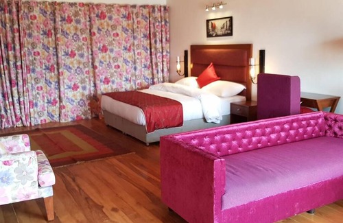 Tehri Range Villa | Amala - abode in the clouds