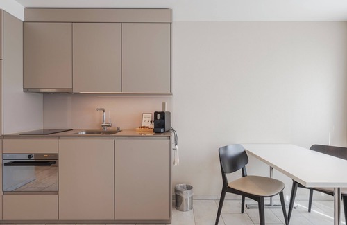 Glattbrugg Hotel | Amanthos Living Zürich Airport