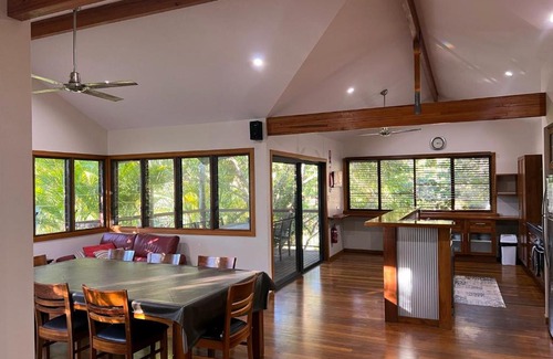 Arakoon House | Amaroo - Bring your own linen