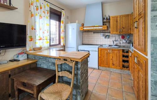 Villanueva del Rey House | Amazing Home In Villanueva Del Rey