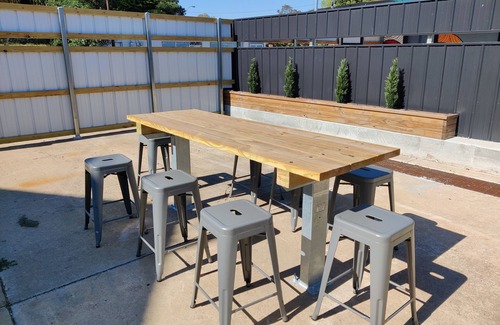 Tahlequah House | Amazing 3 Bed 2 Bath Downtown Cabin! Huge Fenced Patio, Walkable, Wifi + n