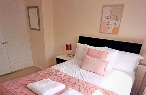 Bloxwich Other | Amazing 3 Bedroom House near Birmingham Airport