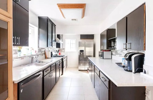 Monrovia House | Amazing 3B2B House Near City of Hope