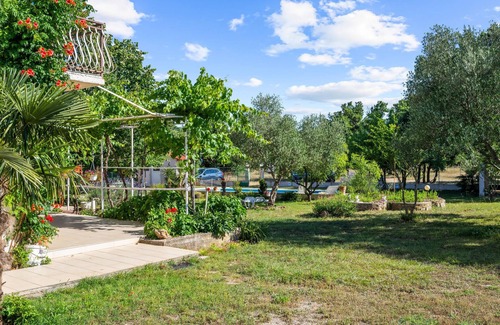 Gradina Apartment | Amazing apartment in Lozovac with WiFi