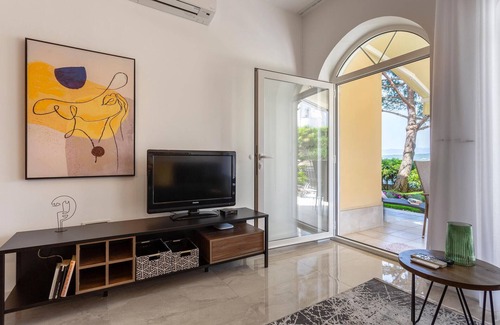 Vantacici Apartment | Amazing apartment in Porat