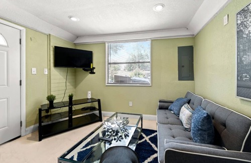 Englewood Apartment | Amazing Apartment !