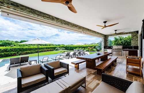 Tamarindo House | Amazing Beach Villa on the golf course of Hacienda Pinilla