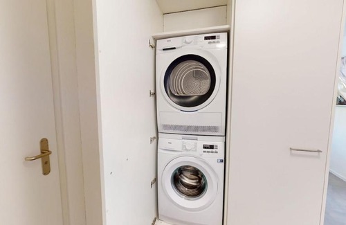 District 6 Apartment | Amazing big studio in the city center - Sun 7