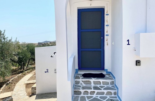 Paros Apartment | Amazing Blue Marsis Apartment in Paros