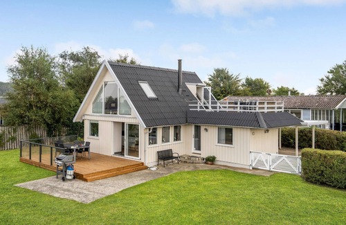Skastrup Strand House | Amazing home in Bogense with sauna