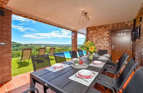 Grabrovnik House | Amazing home in Grabrovnik with sauna