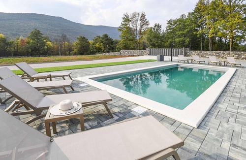 Municipality of Gracac House | Amazing home in Gracac with kitchen