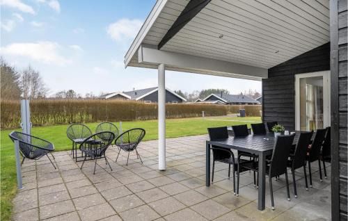 Hou House | Amazing Home In Hals With Kitchen