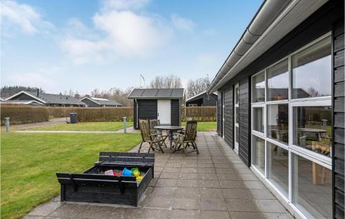 Hou House | Amazing Home In Hals With Kitchen