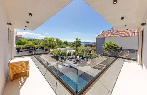 Kastel Stari House | Amazing home in Kastel Stari with sauna