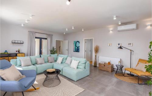 Marcana House | Amazing Home In Marcana