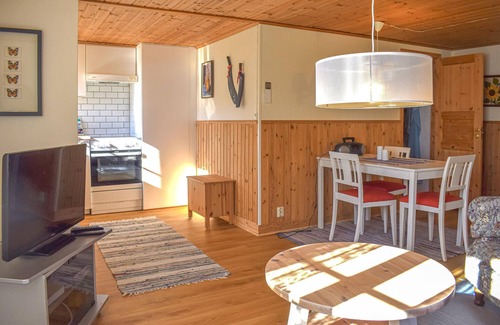 Markaryd House | Amazing home in Markaryd with lake view
