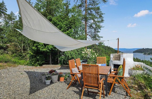 As Municipality House | Amazing home in Nordre Frogn