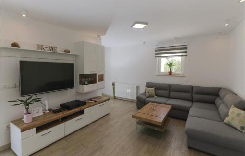 Supetar House | Amazing Home In Supetar