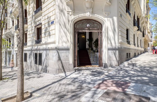 Jeronimos Apartment | Amazing Jerónimos 3BR, in the best area of Madrid, by Blueground