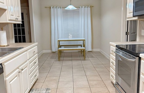 Hattiesburg House | Amazing NEW 3-bedroom house in charming Hattiesburg only 8 miles from USM