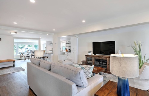 Riverside House | Amazing New England views - Private beachfront by Sabin Point!