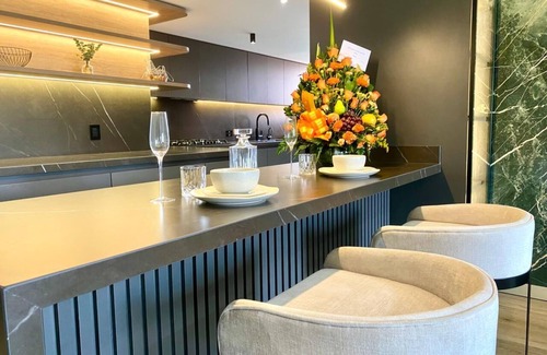 El Castillo Apartment | Amazing PH in Los Balsos