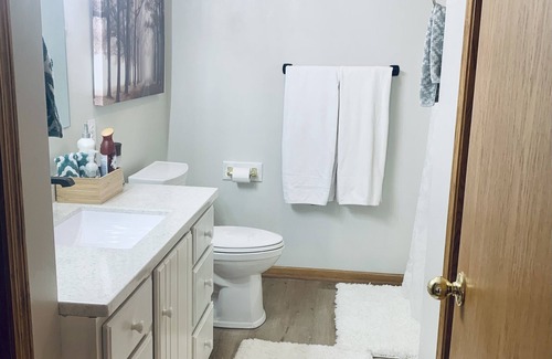 Lake Mills Apartment | AMAZING! Private Suite w Separate Entrance+Parking - 2-3 min walk to the Lake