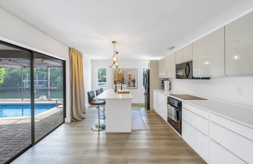 St. Petersburg House | Amazing Private Waterfront House with Pool