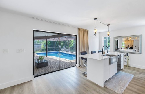 St. Petersburg House | Amazing Private Waterfront House with Pool