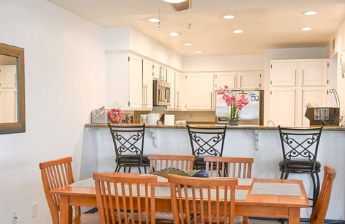 South Mission Beach Condo | Amazing Proximity to the Beach and Bay with Direct Ocean Views!