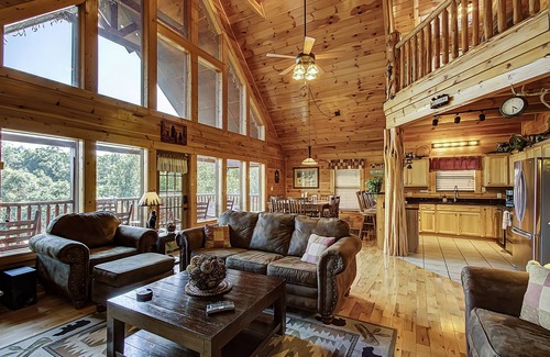 Sevierville Cabin | AMAZING RATES AND VIEWS! FIREPIT! VERY CLEAN! 350 FIVE STAR REVIEWS!