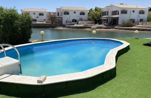 Al Mamsha El Seyahi Villa | Amazing seafront villa with private beach