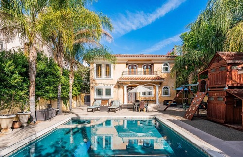 Sherman Oaks Villa | Amazing Villa In Los Angeles