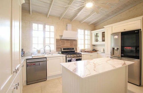 Mullins House | Amazing Villa with Pool 5 mins to Beach - Palm Grove 1