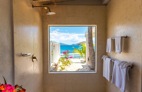Daseys Villa | Amazing Water Front Villa West End Tortola
