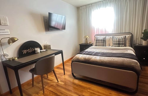 North Ironbound House | Amelia Suites Newark – Cozy stay with AC, Wi-Fi & NYC access!