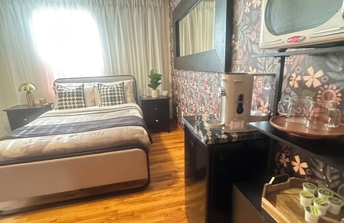 North Ironbound House | Amelia Suites Newark – Cozy stay with AC, Wi-Fi & NYC access!