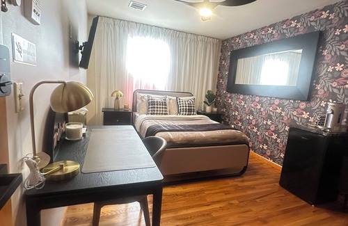 North Ironbound House | Amelia Suites Newark – Cozy stay with AC, Wi-Fi & NYC access!