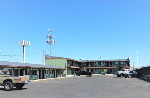 Sunrise Manor Hotel | American Inn