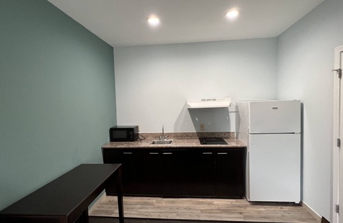 Sulphur Hotel | Americas Best Value Inn Sulphur